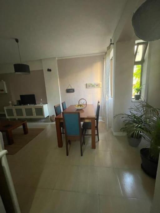 Daloba House Apartment กอสตา ดา กาปาริกา ภายนอก รูปภาพ