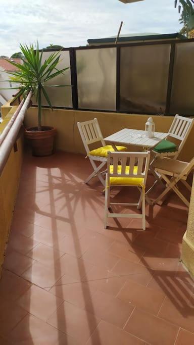 Daloba House Apartment กอสตา ดา กาปาริกา ภายนอก รูปภาพ