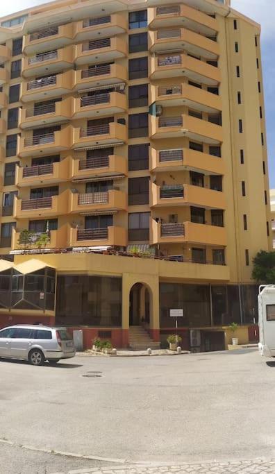 Daloba House Apartment กอสตา ดา กาปาริกา ภายนอก รูปภาพ